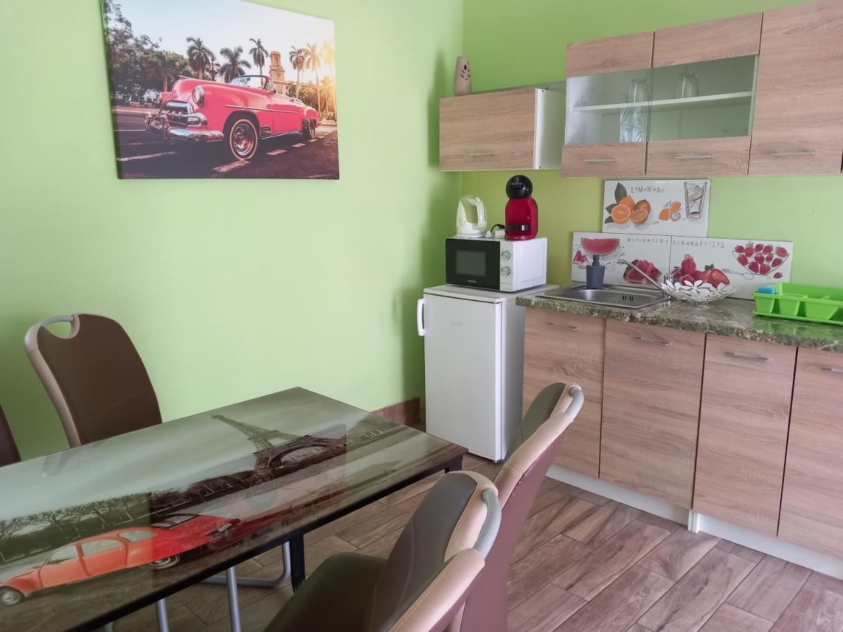 LAURA APARTMAN 3 személyes infraszaunával Nagykanizsa Exterior foto